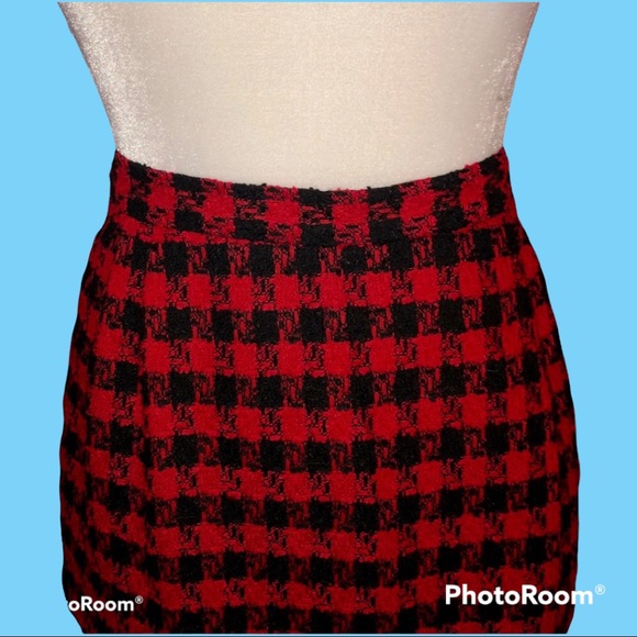 Vintage Cross Country Red Checkered Skirt - Picture 4 of 8